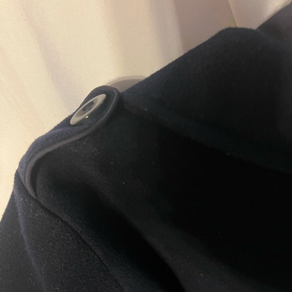 GUC London Fog jacket. Size 8 boys. - Picture 9 of 11